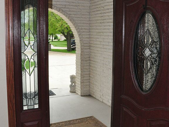 2nd image of 10 Carter Dr