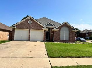 422 Pebblecreek Dr, Keller, TX 76248