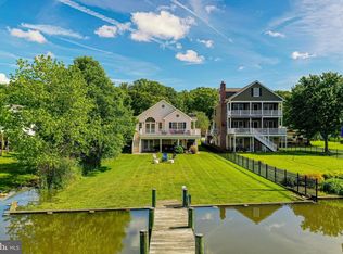 3733 Clarks Point Rd, Middle River, MD 21220