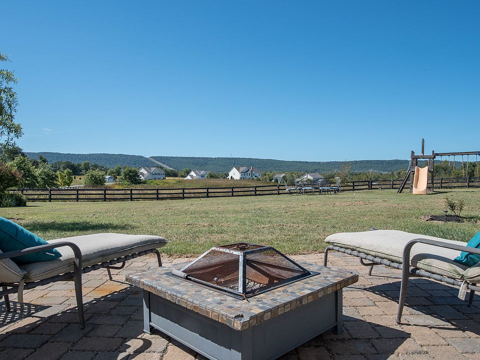 2nd image of 38814 Dutchmans Knoll Dr