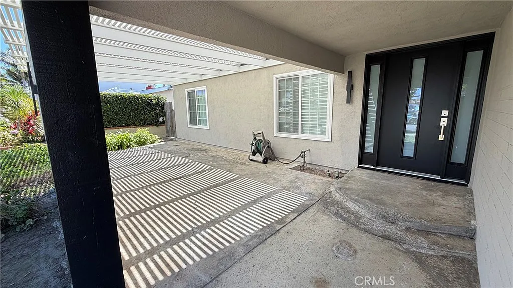 3 bed, 1416 sqft, $4,800 — Photo 2