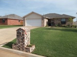 1109 Wendy Ln, Altus, OK 73521