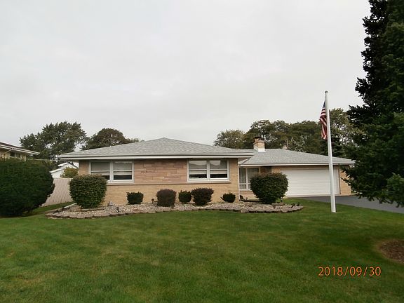 2nd image of 6256 W 128th Pl