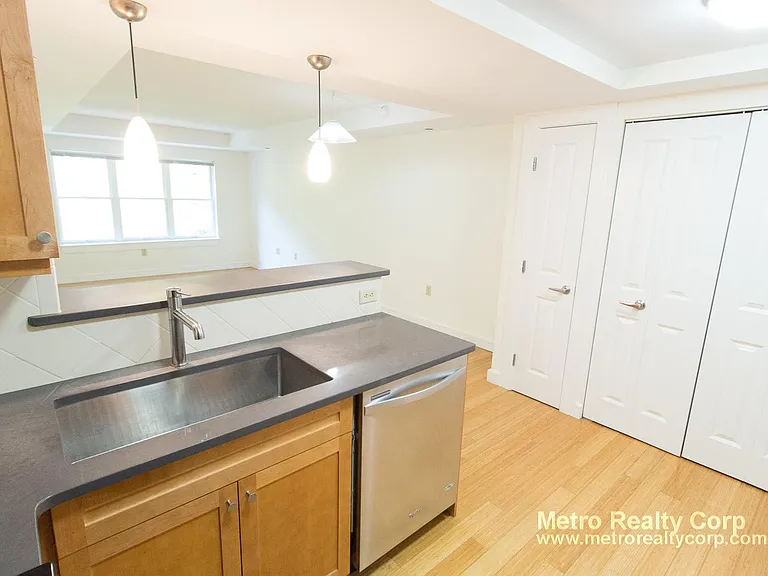77 Marion — Photo 27