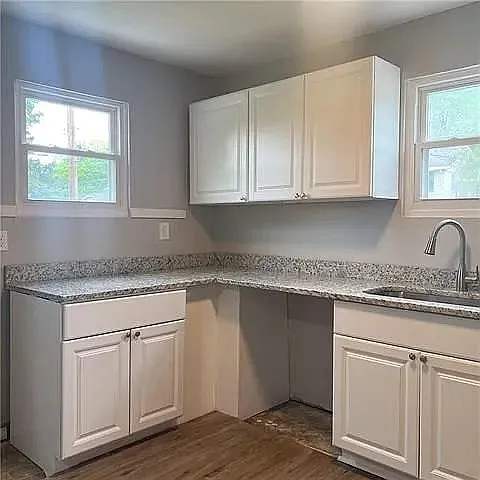 3 bed, 1.5 bath, 1400 sqft, $1,397 — Photo 2