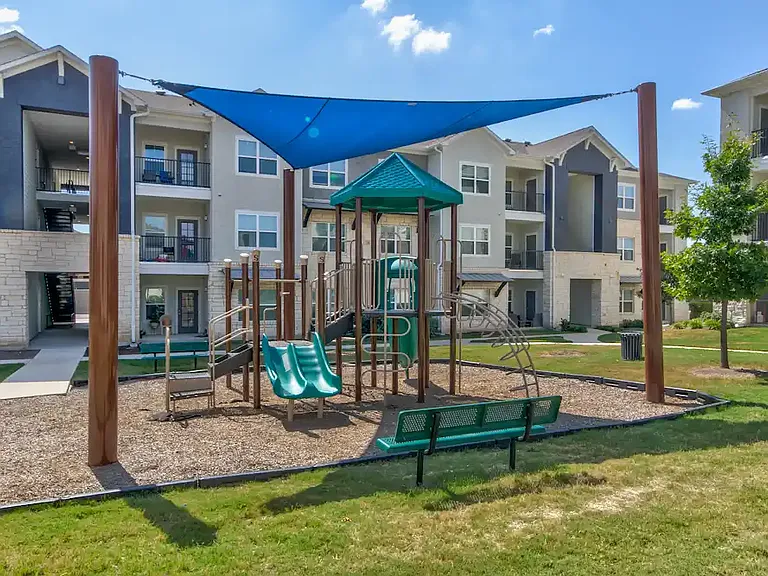 Shadow Ridge Apartment Homes — Photo 21