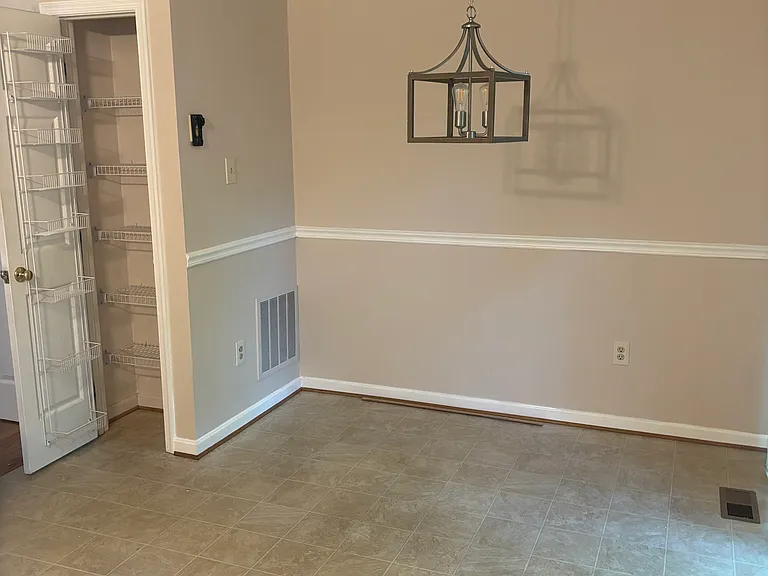 1168 Kelfield Dr — Photo 5