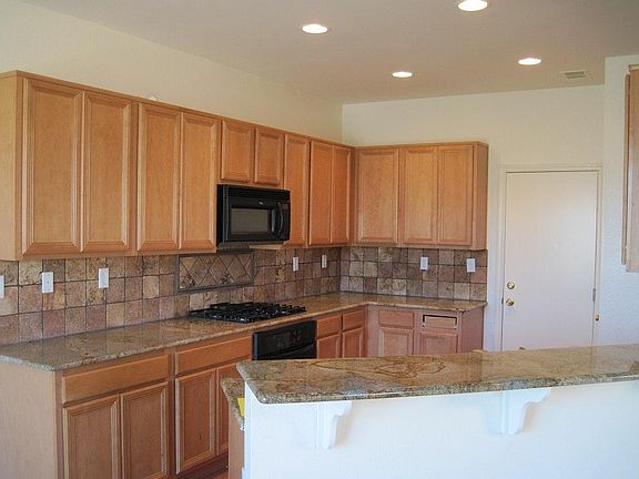 2nd image of 29348 Dakota Dr