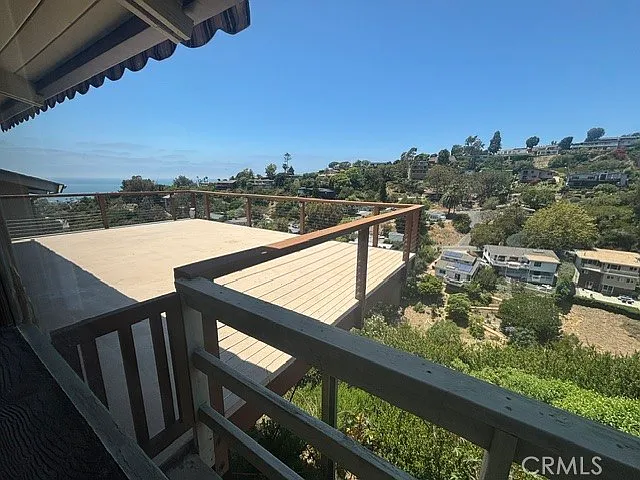 998 Oriole Dr — Photo 30