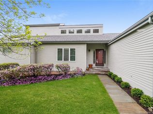 16 Wyndemere #16, Avon, CT 06001