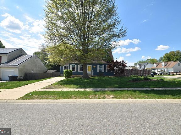 2nd image of 107 Chestnut Dr