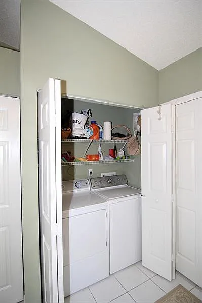 2 bed, 2.0 bath, 1246 sqft, $3,000 — Photo 3