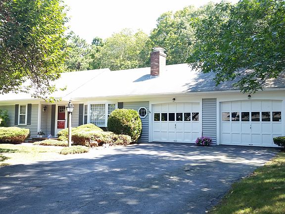 5th image of 16 Truman Ln