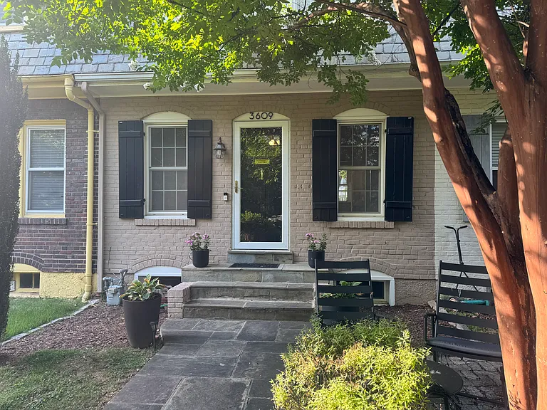 3609 S St NW — Photo 2
