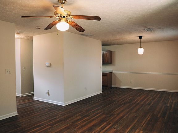 4th image of 1139 Dunaway Dr
