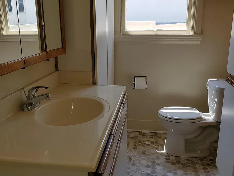 1832 Walnut St — Photo 11