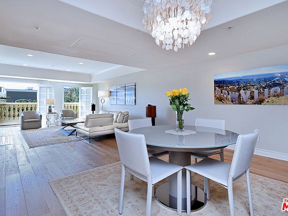 4th image of 2340 Fox Hills Dr #Penthouse 1