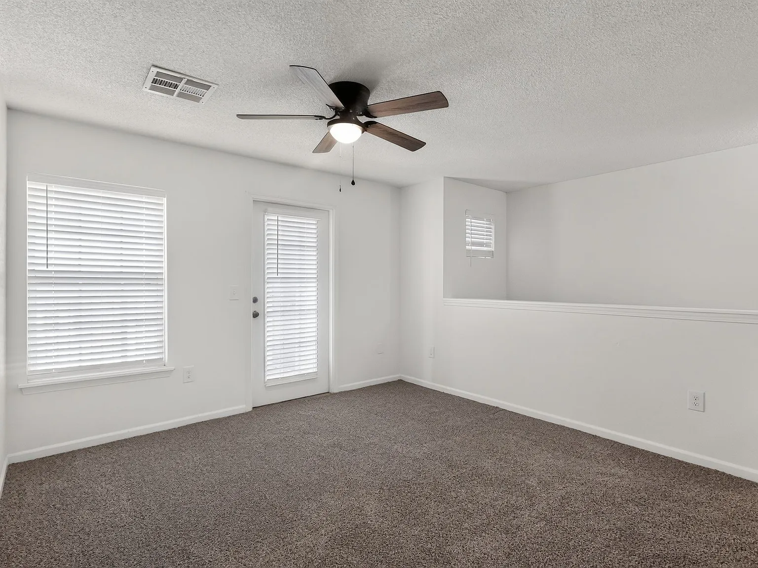 Southern View Apartments — Photo 4