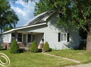 22202 Saint Stephens St, Rockwood, MI 48173