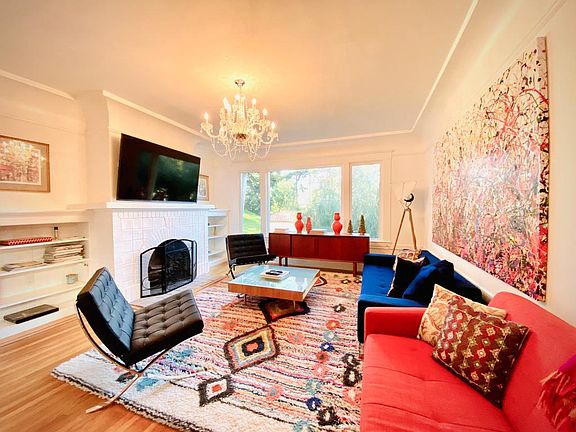 2nd image of 1124 Lake St #1124