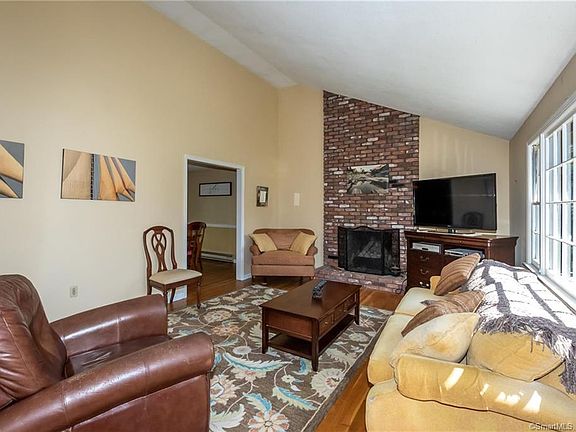 3rd image of 145 Homestead Dr