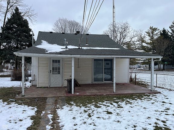 5th image of 2327 S Jefferson St
