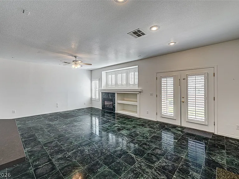900 Royal Plum Ln — Photo 16