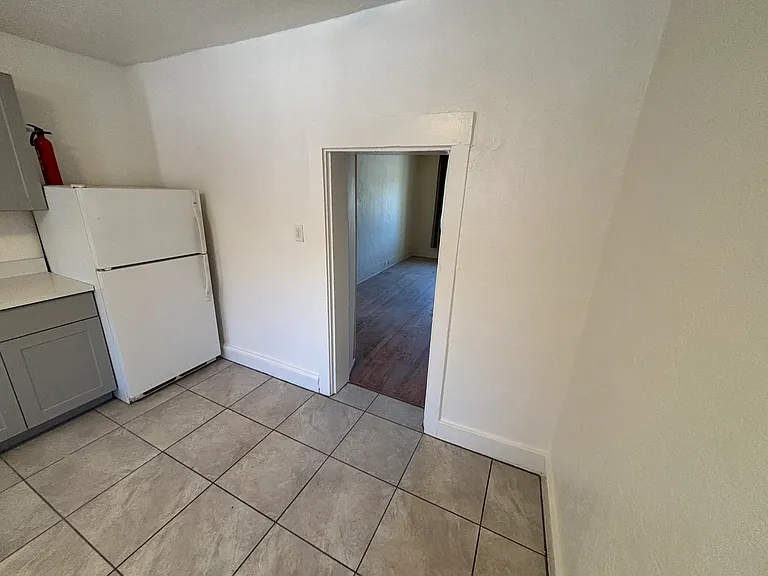 755 Dunlap St #G — Photo 7