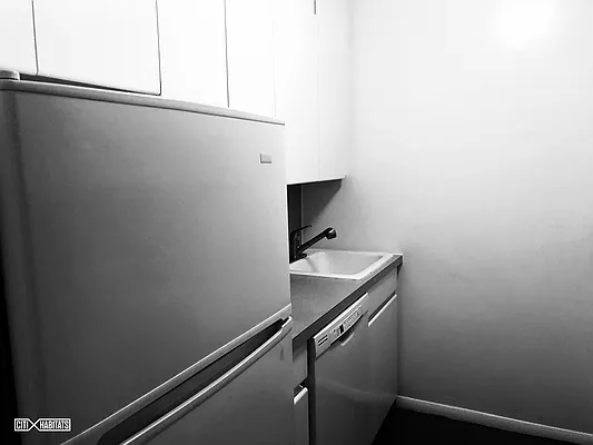 Rented by Citi Habitats | media 50