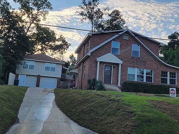 4th image of 2969 Caledonia St