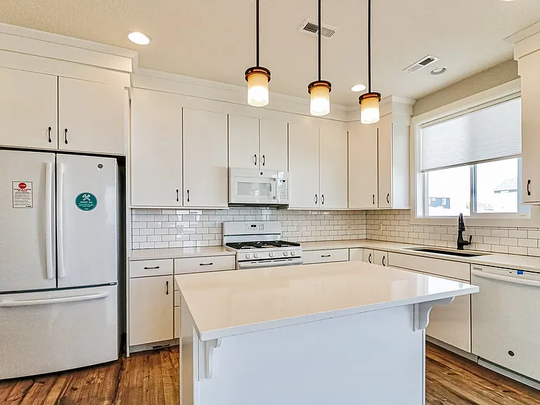 1611 W Parkview Dr — Photo 7