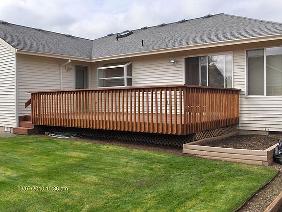 back yard w/ deck