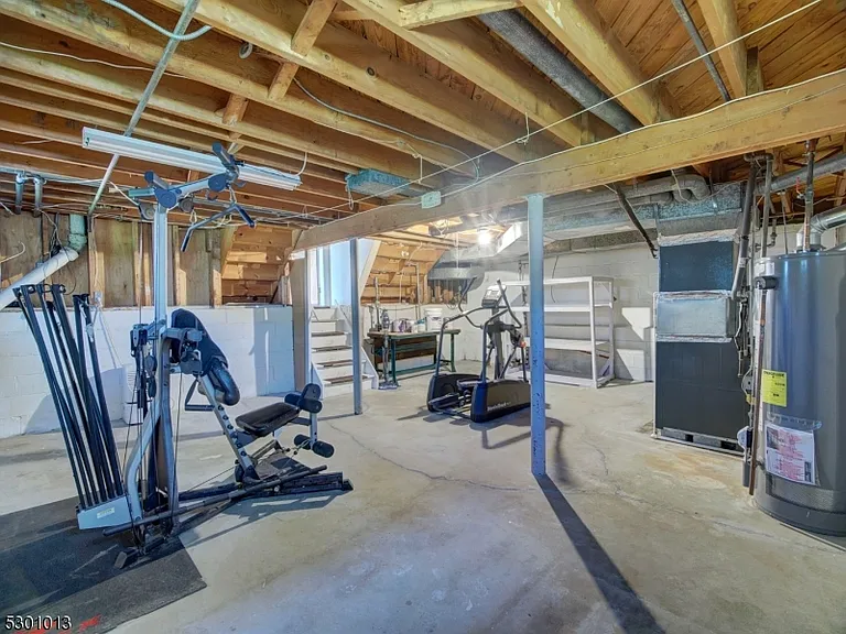 17 Brook Pl — Photo 17