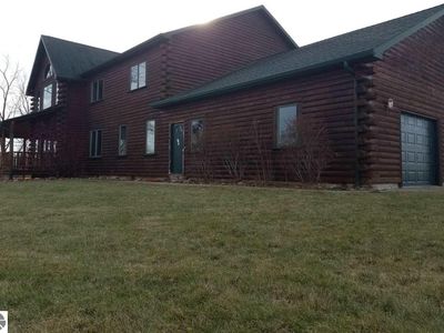 7198 Aagimaak St, Mount Pleasant, MI, 48858