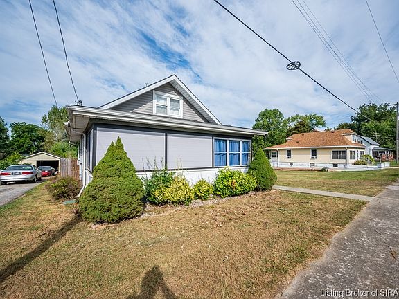 2nd image of 13935 Greene Street NE