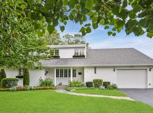 336 Dickens Rd, Northfield, IL 60093