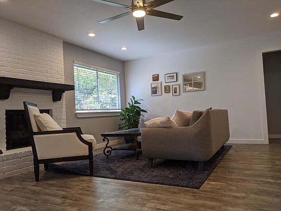 2nd image of 10702 Barnhill Dr