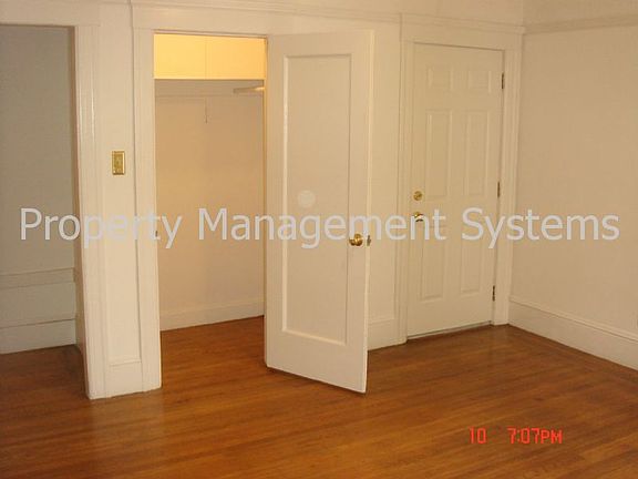 4th image of 30 Shotwell St #1