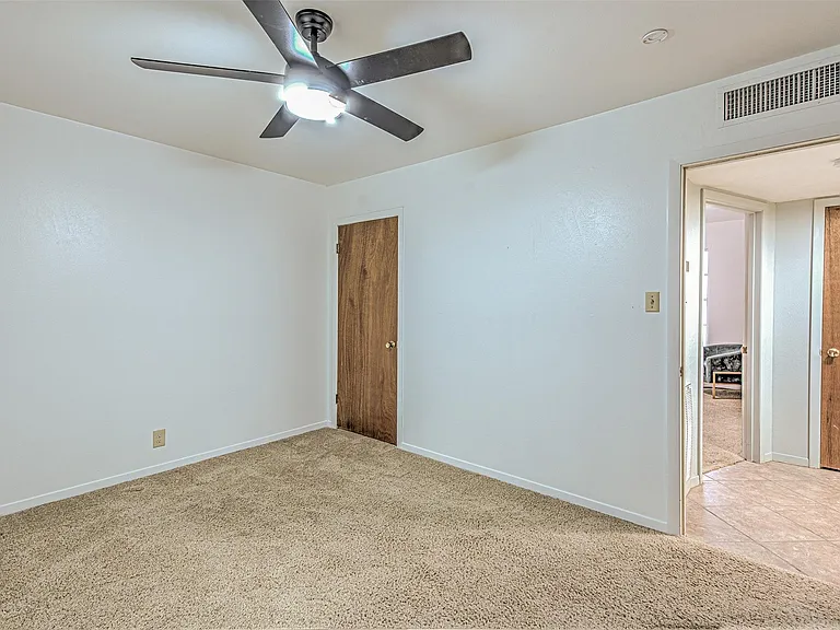 5304 Bedford — Photo 21