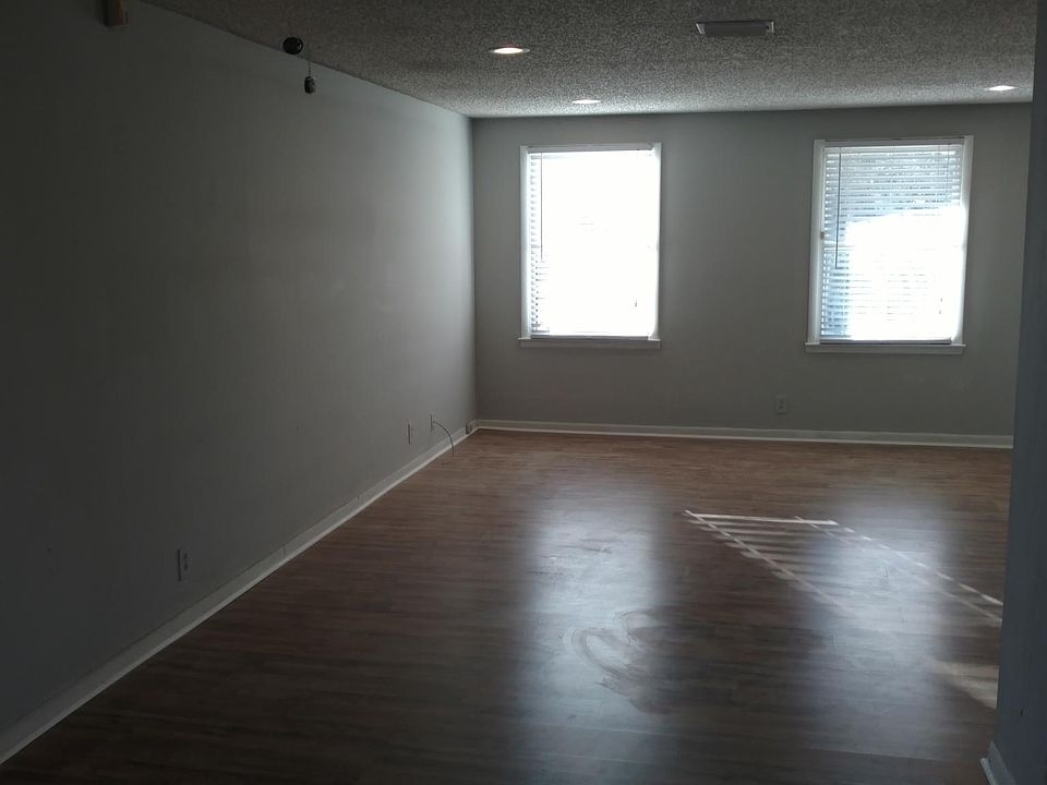 1st image of 133 Needles Ct