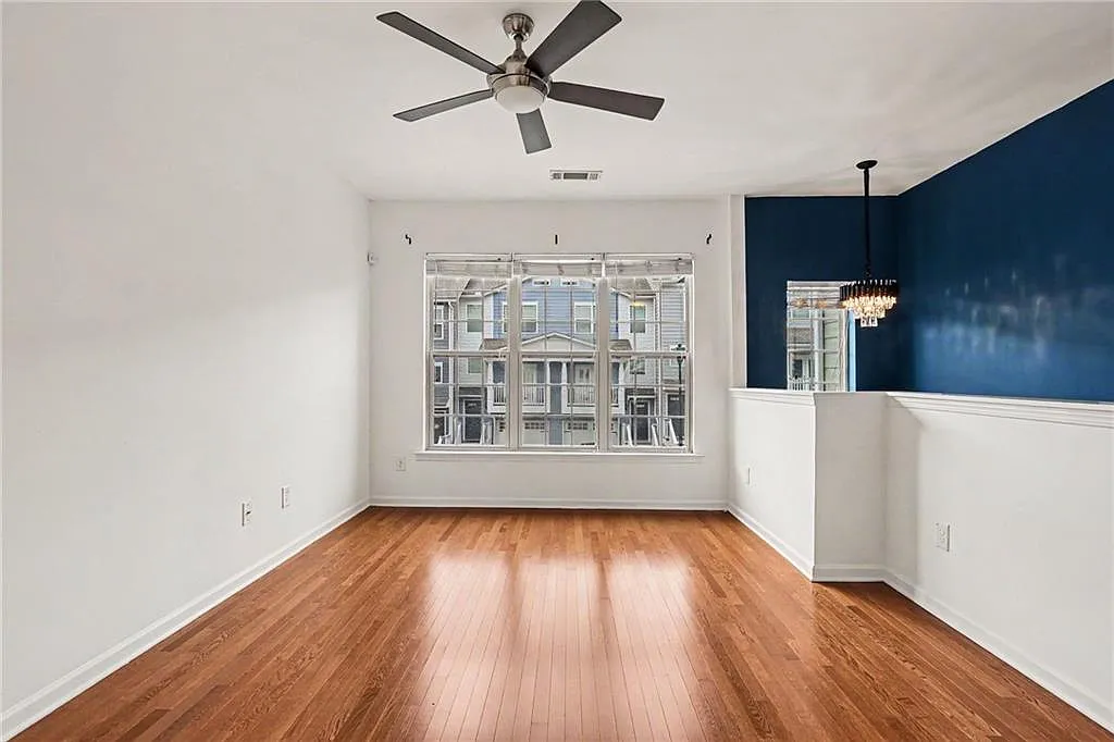 3 bed, 3.5 bath, 1633 sqft, $3,000 — Photo 4