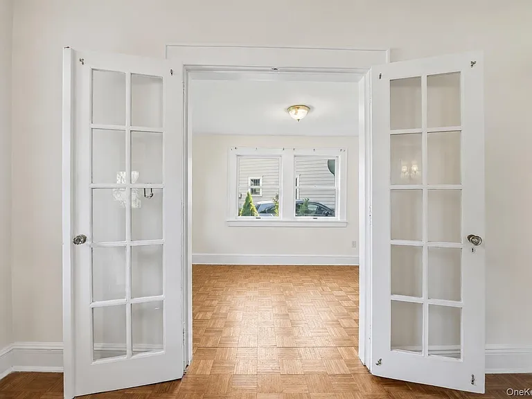15 Ferncliff Rd — Photo 9