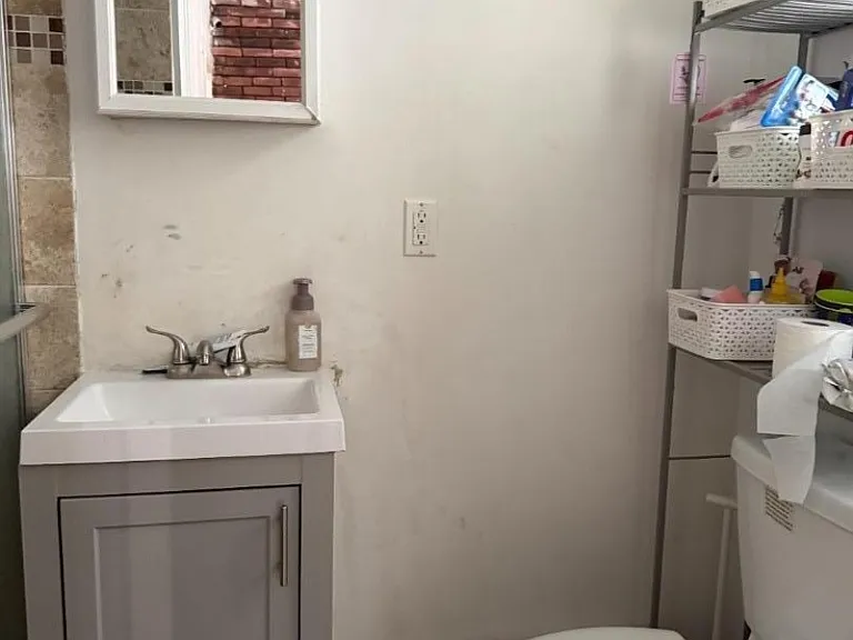 147 Phelps Ave #1 — Photo 8