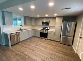 3707 Cherry Blossom Ln, Hope Mills, NC 28348