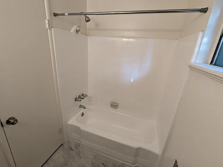 5115 Colfax Ave #10 — Photo 11