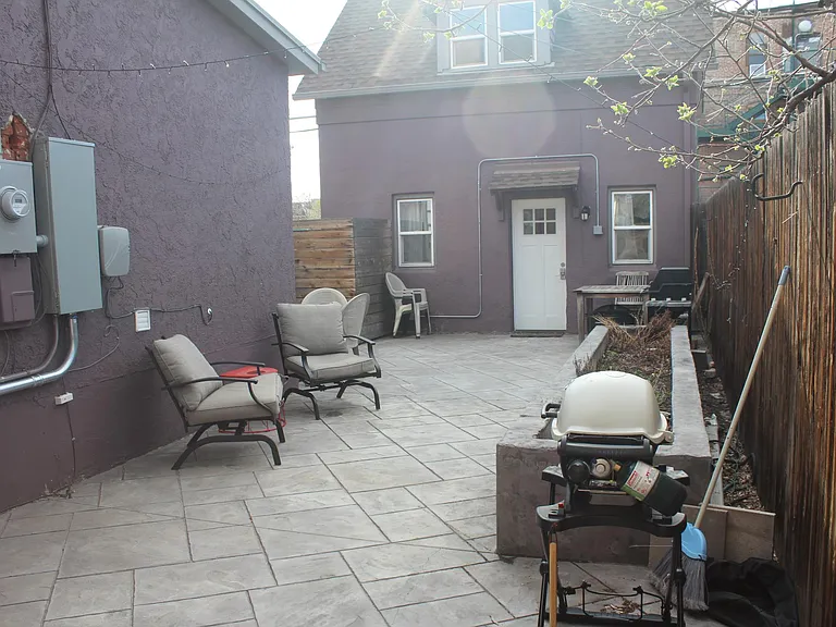 243 S Lincoln St #B — Photo 12