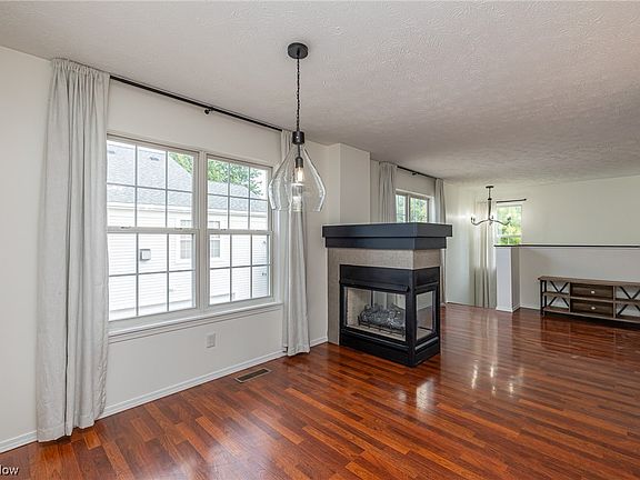 3rd image of 23255 Grist Mill Ct #23-C