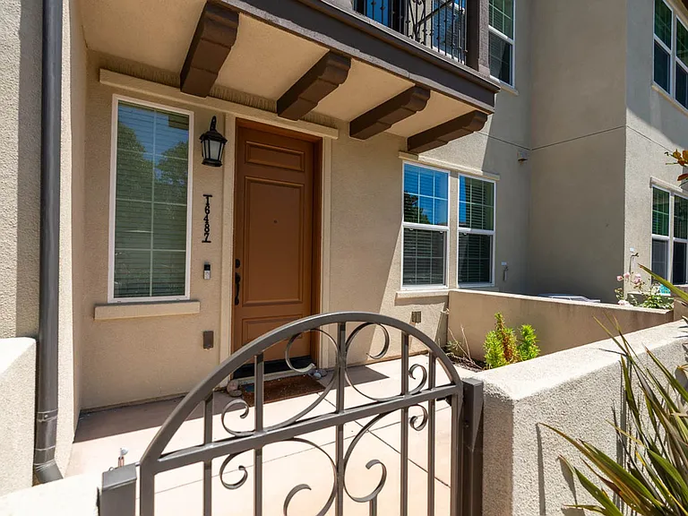 16487 Veridian Cir — Photo 3