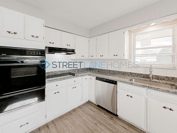 5th image of 2913 Marshall Ave
