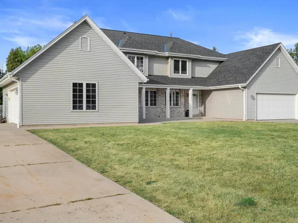 19000 Hiview DRIVE, Brookfield, WI 53045